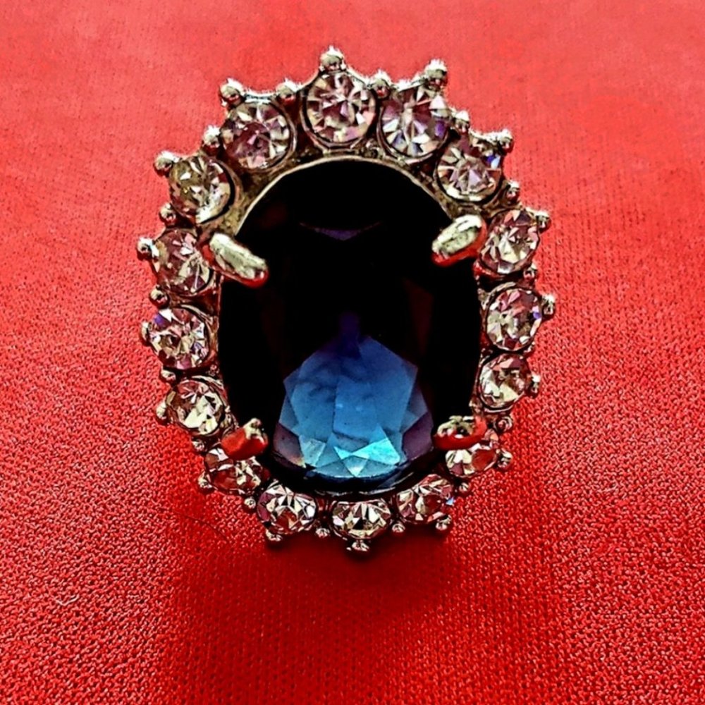 Beautiful Silver/Dark Blue Sapphire Cocktail Ring International Size 20 (US 10)